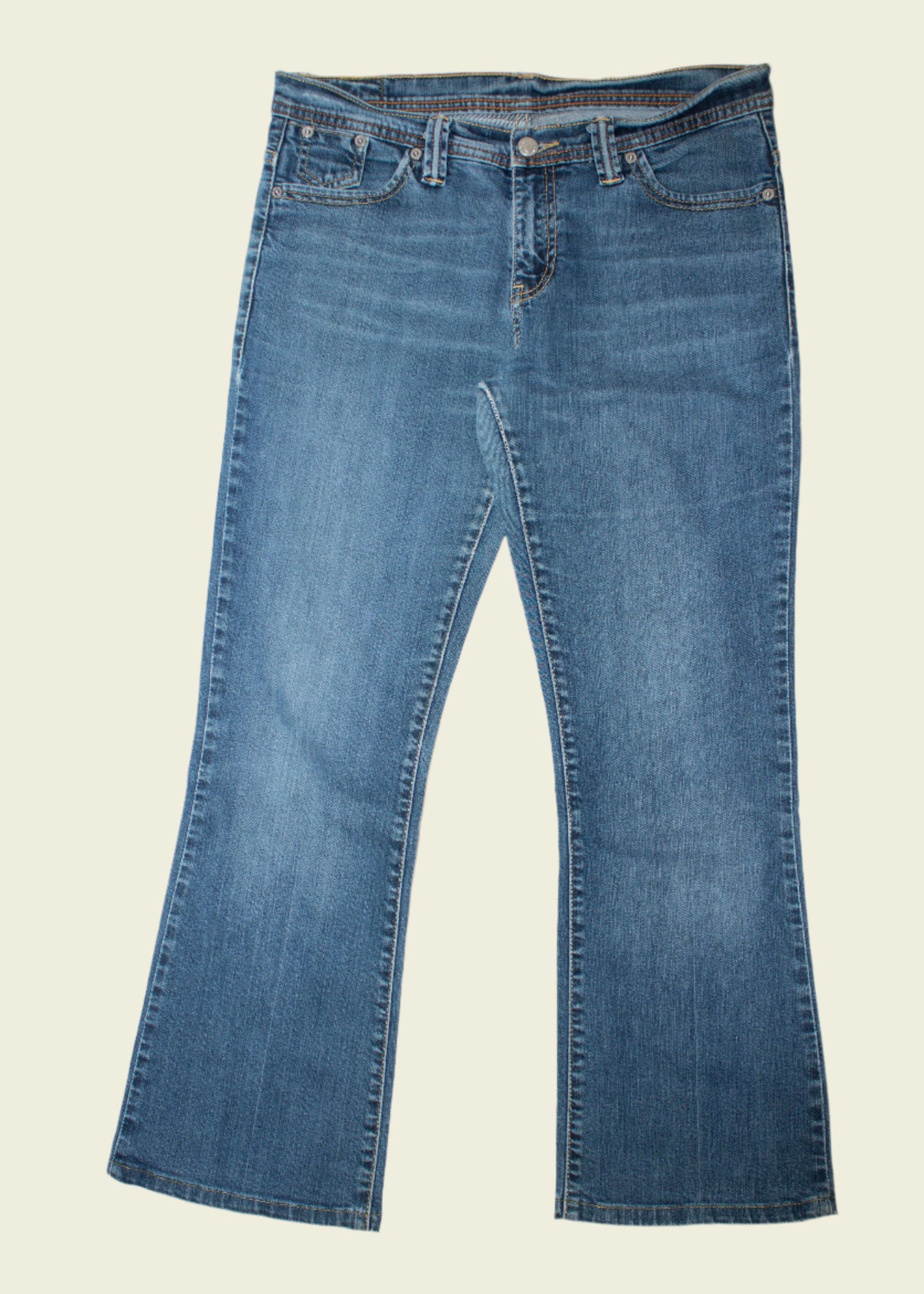 Vintage Levi's Low Waist Bootcut Jeans (32x32)
