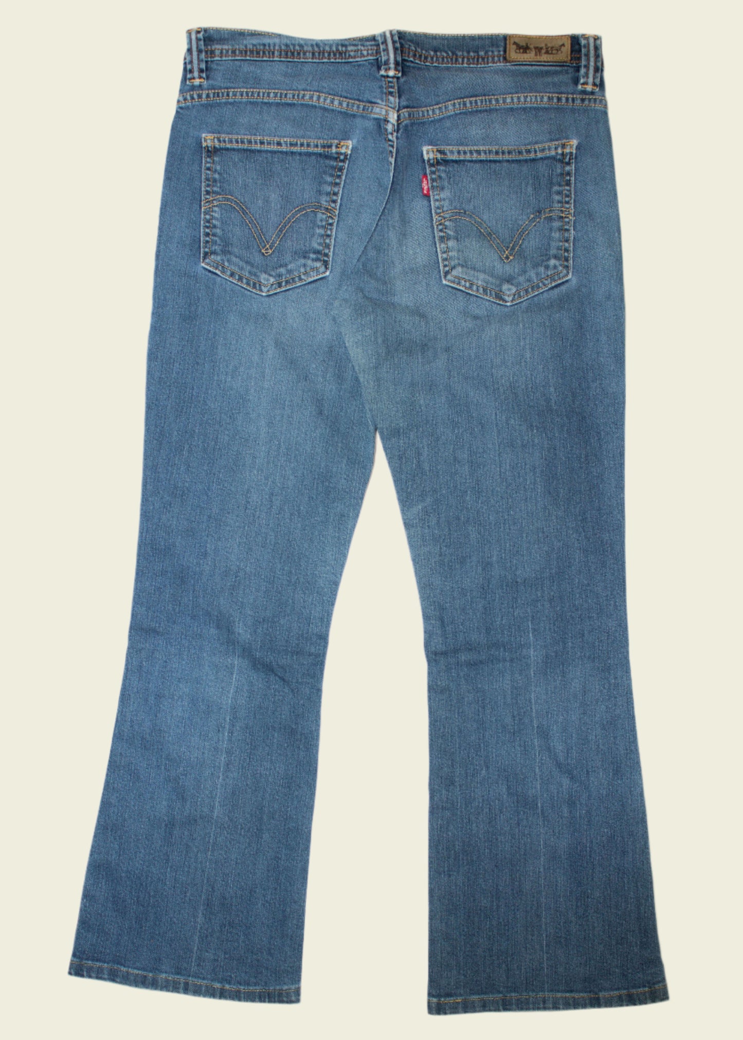 Vintage Levi's Low Waist Bootcut Jeans (32x32)