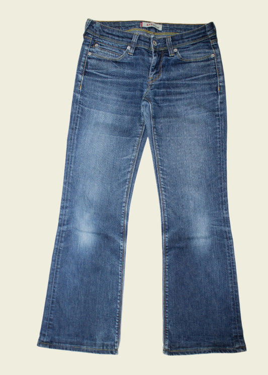 Vintage Levi's Low Waist Bootcut Jeans (28x32)