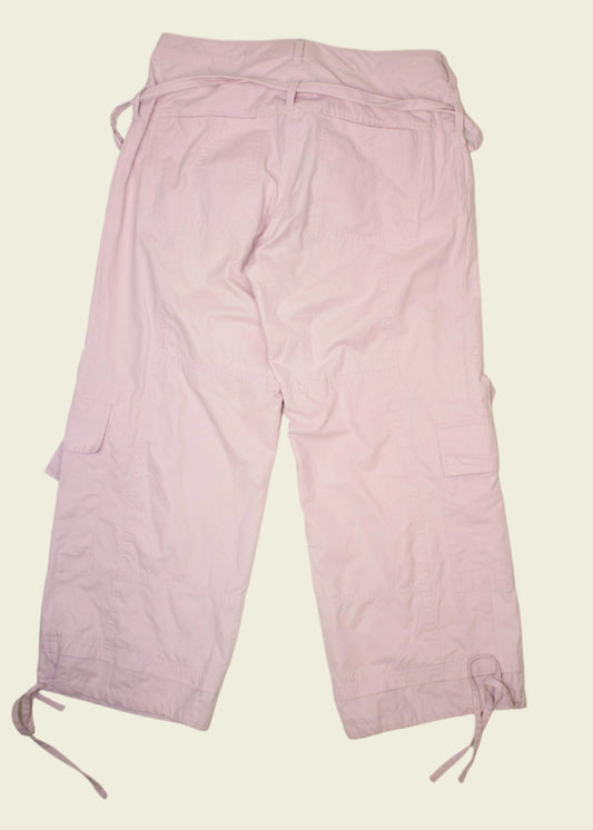 Vintage y2k ankle/capri cargo pants (S/M)