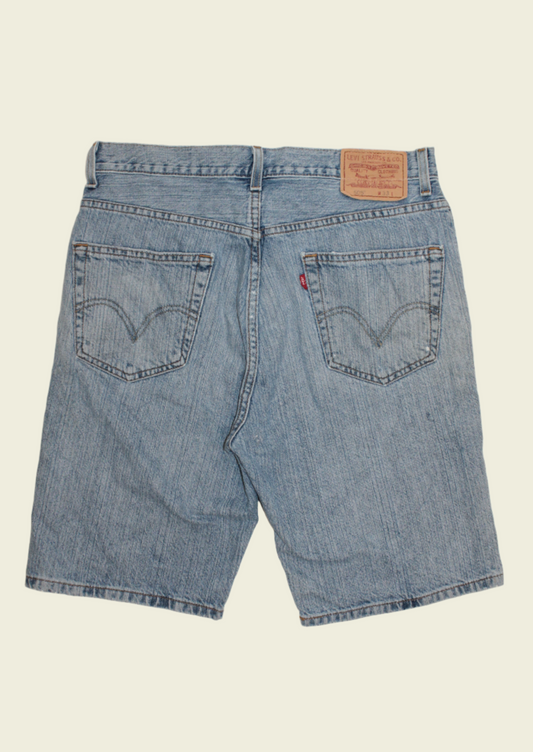 Vintage Levi's Shorts (W33)