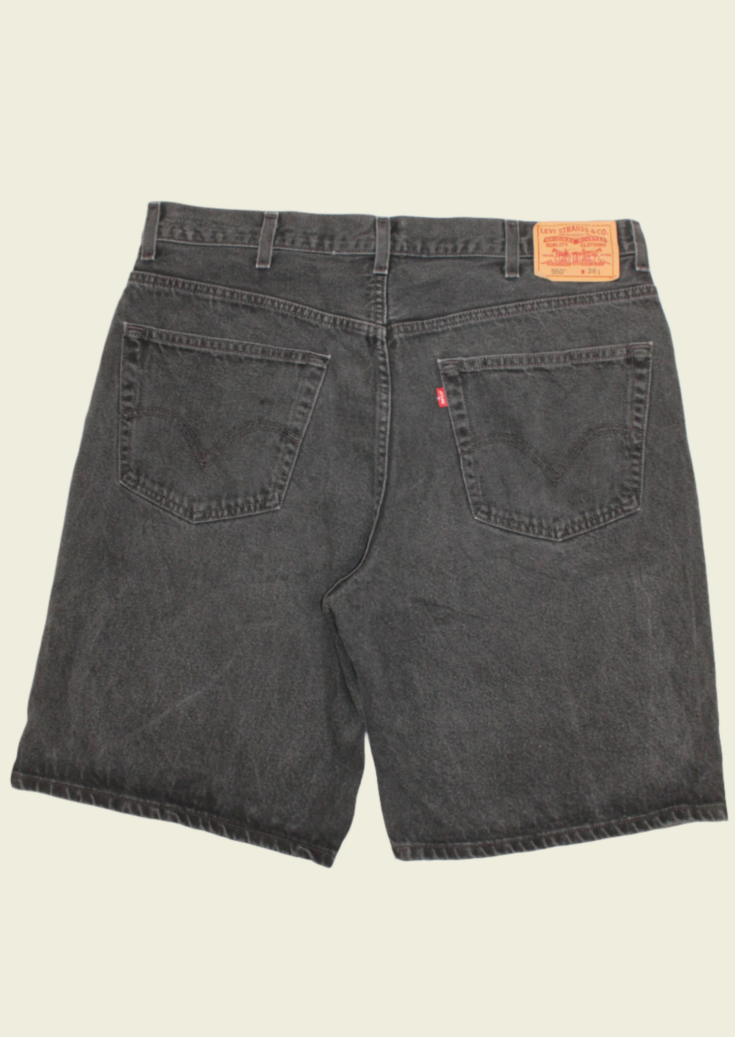 Vintage Levi's Shorts (W38)