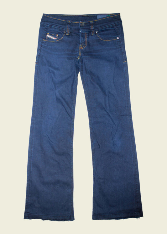 Vintage Diesel Low Waist Bootcut Jeans (26x34)