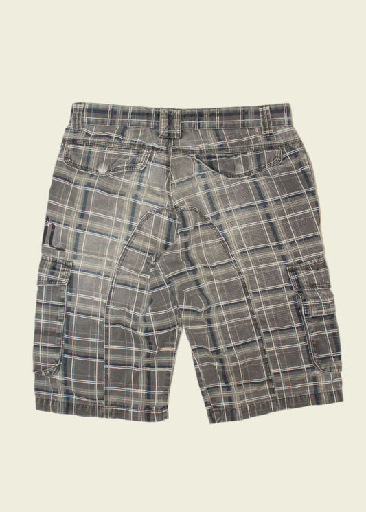 Vintage Checkered Cargo Shorts (W32)