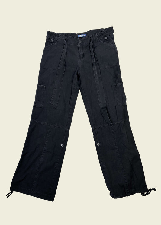 Vintage y2k cargo trousers (M)