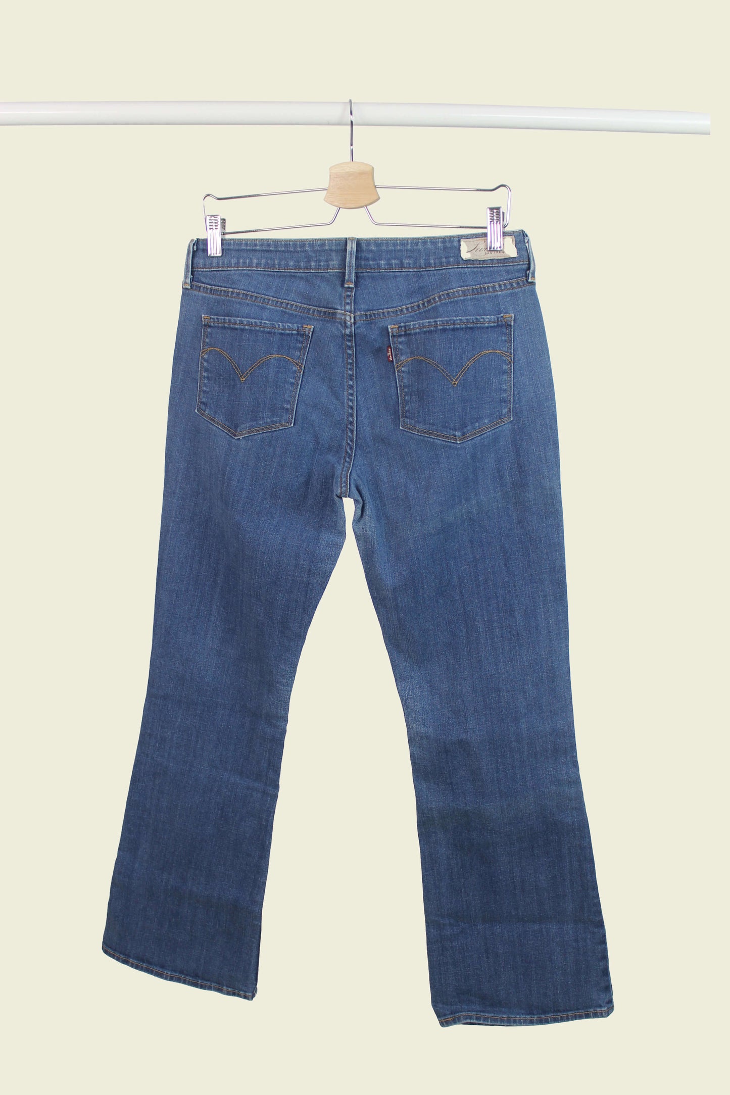 WMNS Levi's Low Waist Bootcut Jeans w30 inseam 75cm